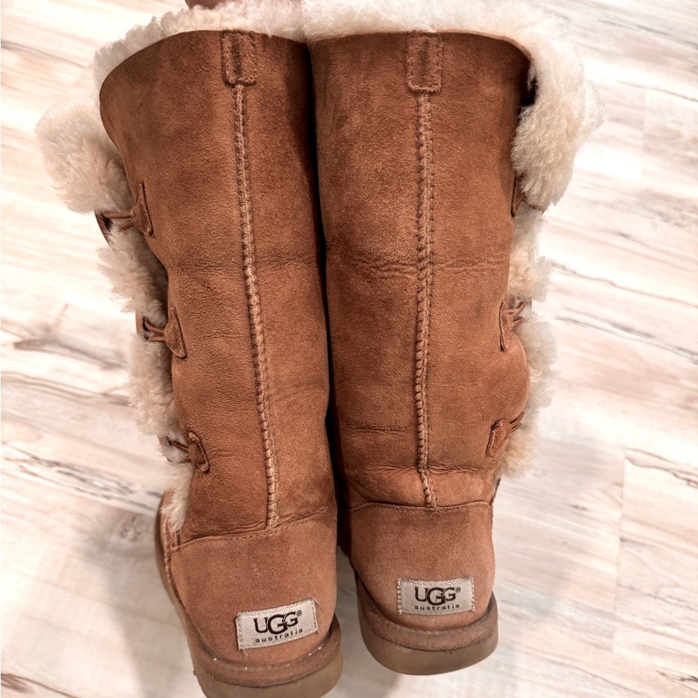 UGG Australia Bailey Button Triple Boot - image 4